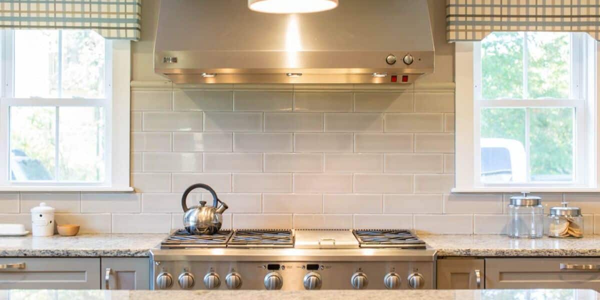 Hotte de cuisine : comment nettoyer un modèle en cuivre?